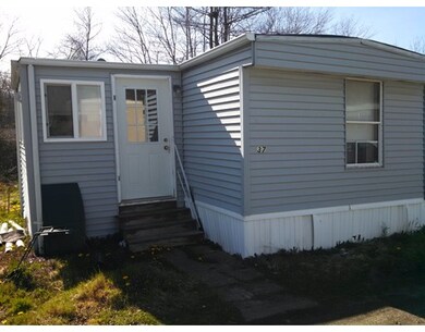 305 Turnpike St unit 37/3rd st, South Easton, MA 02375 - photo 2