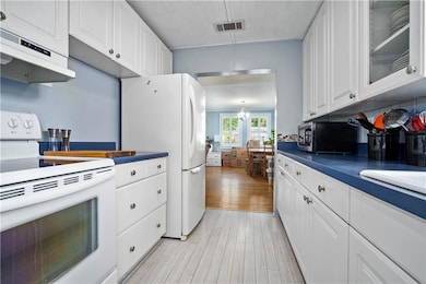 25 W Chadwick Dr, Mobile, AL 36606 - photo 7