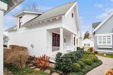 575 E Bay St unit 2, Harbor Springs, MI 49740 - photo 4