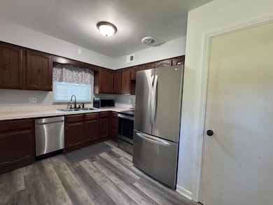 237 Newton Ave, Bridgeport, WV 26330 - photo 3