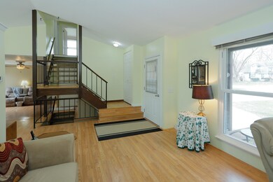 223 E Van Bruggen Dr-105