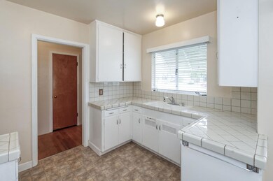 3667 N Fresno St, Fresno, CA 93726 - photo 7