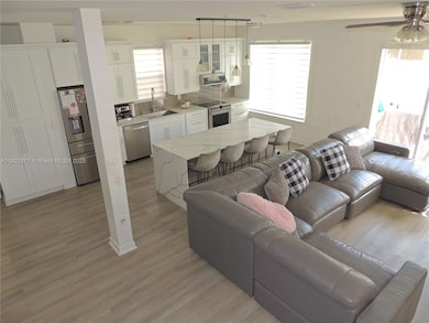 959 NE 37th Ave, Homestead, FL 33033 - photo 6