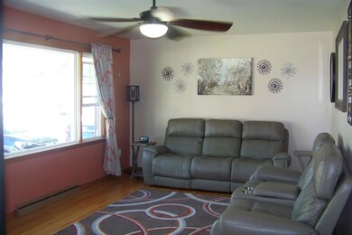 921 W Ash St, Griffith, IN 46319 - photo 3