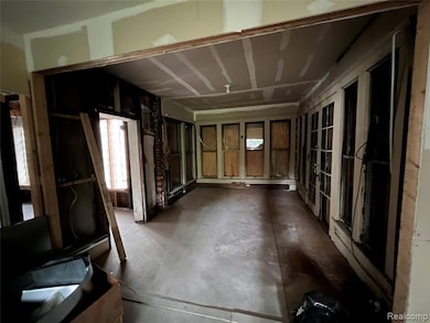 728 Lawrence St, Detroit, MI 48202 - photo 6