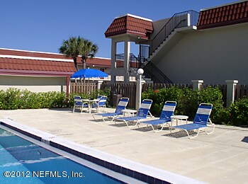 Pelican Inlet nice pool&bldg pic