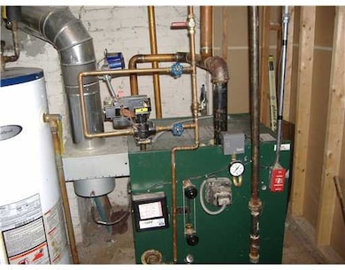 172 Gallatin St, Providence, RI 02907 - photo 7