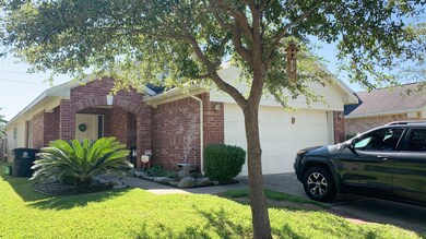 9242 Logans Run Ln, Houston, TX 77075 - photo 5