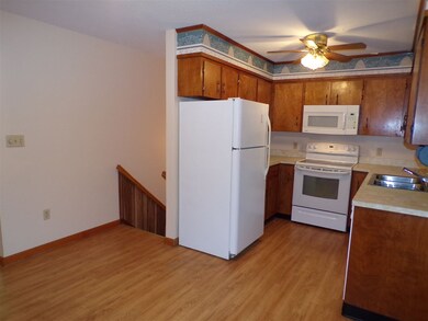 51 Ledgewood Rd, Claremont, NH 03743 - photo 6