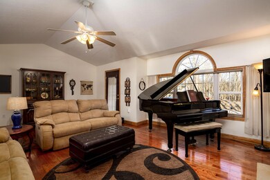 35 Woodridge Ct, Howard, OH 43028 - photo 2