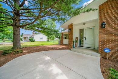 3488 Trenton Rd, Columbus, OH 43232 - photo 4