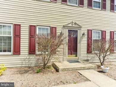 325 William Ln, Lancaster, PA 17602 - photo 2