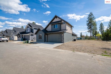 8424 N Snowflake Ln, Hayden, ID 83835 - photo 2