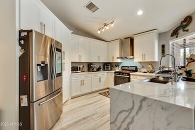 BEAUTIFUL KITCHEN