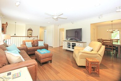 10105 Clearcreek Louisville home for sal