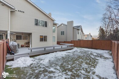 11550 Discovery Park Dr-large-004-Back Y