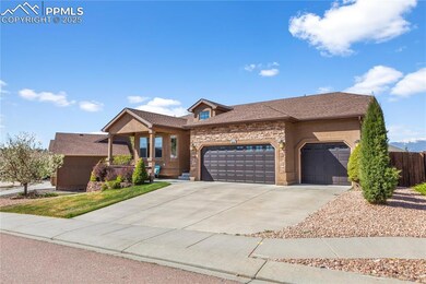 Full stucco and a 3 car garage!