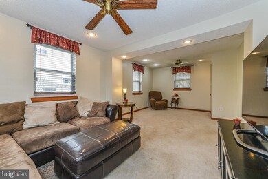 335 Woodlyn Cir, Woodlyn, PA 19094 - photo 4