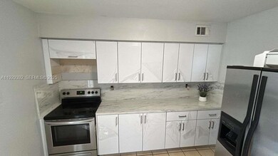 9463 SW 174th St unit 9463, Palmetto Bay, FL 33157 - photo 2