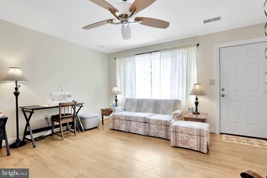 1122 Outer Dr, Hagerstown, MD 21742 - photo 3