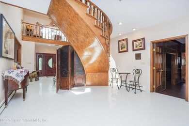 41 Bennett Place, Staten Island, NY 10312 - photo 7