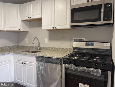 6011 Emerson St unit 609, Bladensburg, MD 20710 - photo 7