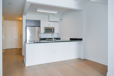 unlisted-address, New York, NY 10005 - photo 2