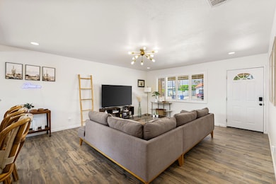 2240_North_San_Gorgonio_Palm_Springs_6