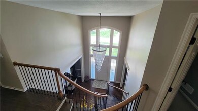 9622 Redbud Ln, Lenexa, KS 66220 - photo 3