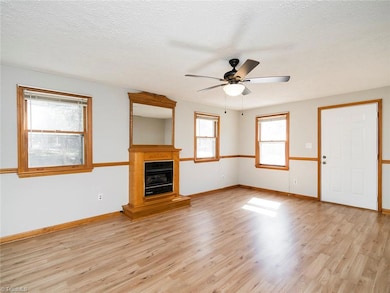 1906 Urban Dr, Greensboro, NC 27403 - photo 6