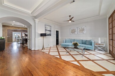 833 Holly Ridge Dr, Houston, TX 77024 - photo 7