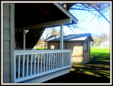 403 N 5th St E, Chewelah, WA 99109 - photo 7