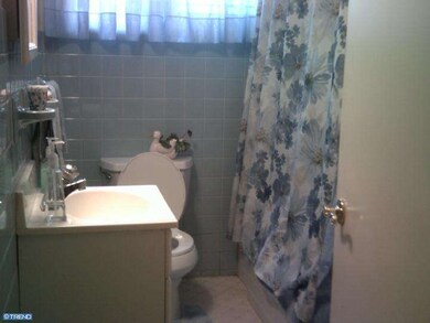 218 Patricia Ln, Runnemede, NJ 08078 - photo 5