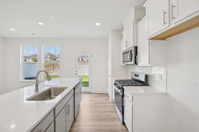 920 Kensley Grove Ln unit 65, Fuquay-Varina, NC 27526 - photo 2