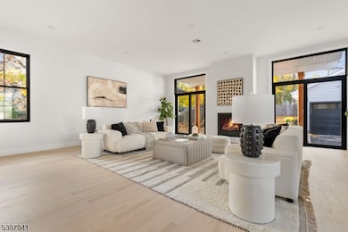 112 Valley Rd unit B, Montclair, NJ 07042 - photo 2