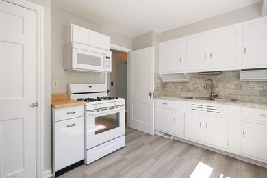 2226 E 35th St, Lorain, OH 44055 - photo 6