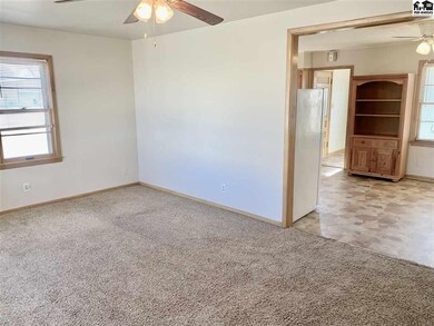 709 W Euclid St, McPherson, KS 67460 - photo 3