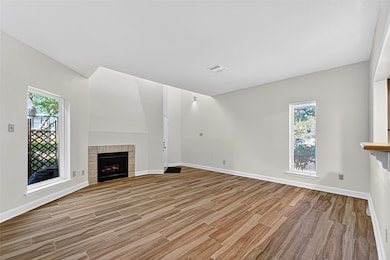 10811 Richmond Ave unit 98, Houston, TX 77042 - photo 6