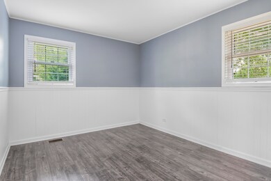 2704 Saint James St, Rolling Meadows, IL 60008 - photo 2