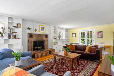 17 Spring St, Easthampton, MA 01027 - photo 4