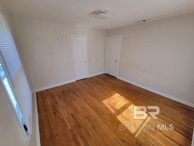 1404 Stevens Ln, Mobile, AL 36618 - photo 4