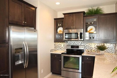 Penthouse Kitchen2