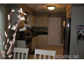 1600 Copperfield St, Utica, NY 13501 - photo 3
