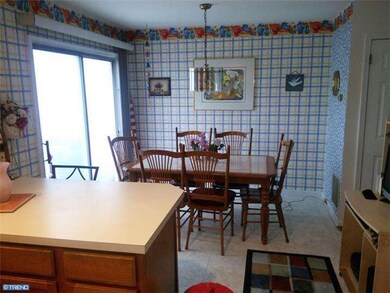 655 Kenney Ln, Brookhaven, PA 19015 - photo 5