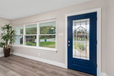 119 E Janisch Rd, Houston, TX 77022 - photo 3