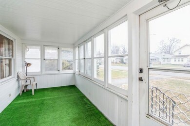 2310 E Grand Ave, Des Moines, IA 50317 - photo 4