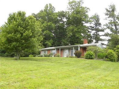 25 Sprinkle Dr, Leicester, NC 28748 - photo 2