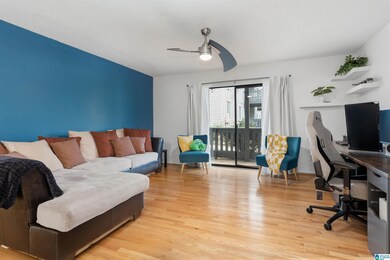 707 Woodland Village unit 707, Birmingham, AL 35216 - photo 2