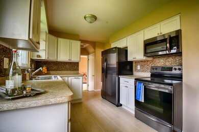 2959 Pleasant Grove Rd, Lansing, MI 48910 - photo 6