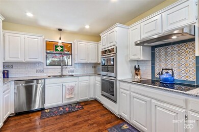 Remodeled kitchen with double oven and tons of cab